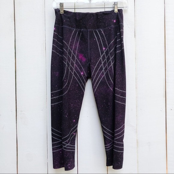 Sweaty Betty Adrenaline Galaxy Run Capris Leggings Black Purple Small - Picture 3 of 10
